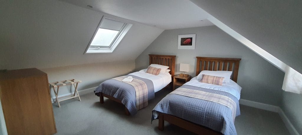 Hawthorn Brae - upstairs twin bedroom.